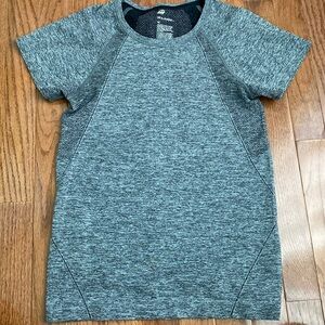 NWOT all in motion athletic workout top || size xs